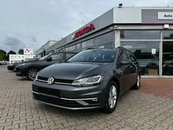 Grau Gebraucht 2020 VW Golf VII Sound Kombi | 19.990 € (Guter Preis)