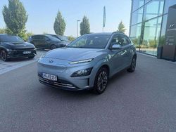 Shimmering silver / met Gebraucht 2021 Hyundai Kona Select SUV | 20.900 € (Teuer)