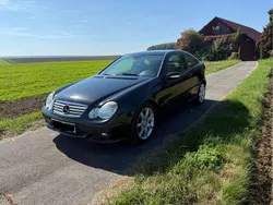 Schwarz Gebraucht 2006 Mercedes C180 Coupé | 3.780 € (Etwas zu teuer)