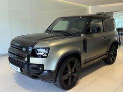 Pangea green (grün) Gebraucht 2024 Land Rover Defender SUV | 89.900 € (Etwas zu teuer)