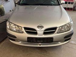 Silber Gebraucht 2001 Nissan Almera Limousine | 1.900 € (Etwas zu teuer)