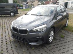 Grau Gebraucht 2018 BMW 220 Active Tourer Advantage Van / Kleinbus | 19.900 € (Fairer Preis)