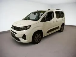 Weiß Gebraucht 2024 Opel Combo Life Limousine | 29.980 € (Teuer)
