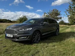 Silber Gebraucht 2018 Ford Mondeo Vignale Kombi | 15.000 € (Guter Preis)