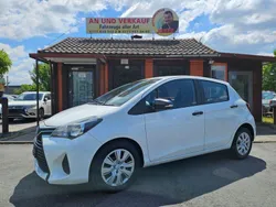 Weiß Gebraucht 2015 Toyota Yaris Basis Kleinwagen | 5.990 € (Etwas zu teuer)
