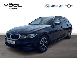 Schwarz Gebraucht 2021 BMW 330e Sport Line Kombi | 27.970 € (Guter Preis)