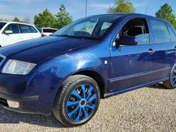 Blau Gebraucht 2003 Skoda Fabia Kleinwagen | 800 € (Guter Preis)