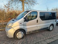 Grau Gebraucht 2006 Renault Trafic Van / Kleinbus | 2.880 € (Superpreis)