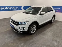 Weiß Gebraucht 2023 VW T-Roc Style SUV | 28.400 € (Guter Preis)