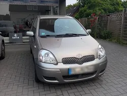Grau Gebraucht 2004 Toyota Yaris Coupé | 1.100 € (Fairer Preis)