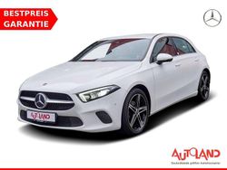 Weiß Gebraucht 2018 Mercedes A180 Limousine | 22.990 € (Teuer)