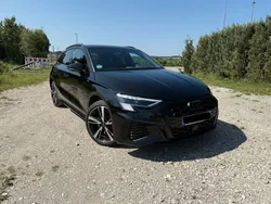 Schwarz Gebraucht 2024 Audi A3 Sportback e-tron Ambiente Limousine | 35.200 € (Teuer)