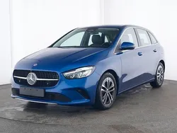 Blau Gebraucht 2024 Mercedes B200 Van / Kleinbus | 33.950 € (Teuer)