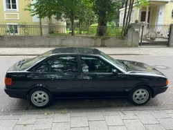Schwarz Gebraucht 1988 Audi 80 Limousine | 3.770 €