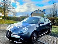 Grigio antracite Gebraucht 2015 Alfa Romeo Giulietta Quadrifoglio Verde Kleinwagen | 11.995 € (Etwas zu teuer)