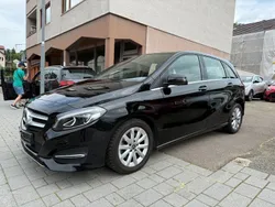 Schwarz Gebraucht 2017 Mercedes B180 Van / Kleinbus | 16.999 € (Guter Preis)