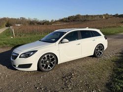 Weiß Gebraucht 2016 Opel Insignia Business Edition Kombi | 8.499 € (Fairer Preis)
