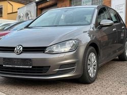 Grau Gebraucht 2015 VW Golf VII Trendline Limousine | 9.000 € (Guter Preis)
