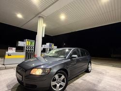 Grau Gebraucht 2005 Volvo V50 Kombi | 2.099 € (Guter Preis)