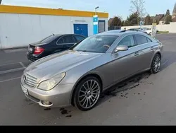 Beige Gebraucht 2006 Mercedes CLS320 Limousine | 4.300 €