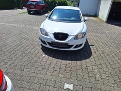 Weiß Gebraucht 2012 Seat Leon Kleinwagen | 2.700 € (Teuer)