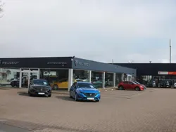 Schwarz Gebraucht 2025 Peugeot 2008 Allure SUV | 33.990 €