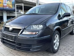Grau Gebraucht 2006 Fiat Ulysse Emotion Van / Kleinbus | 2.450 € (Teuer)