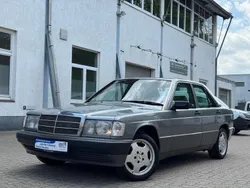 Grau Gebraucht 1990 Mercedes 190 Limousine | 4.999 €