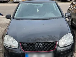 Schwarz Gebraucht 2005 VW Golf V Limousine | 3.800 € (Etwas zu teuer)