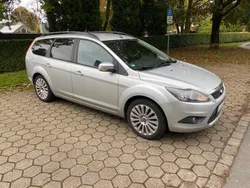 Grau Gebraucht 2011 Ford Focus Titanium Kombi | 3.400 € (Guter Preis)