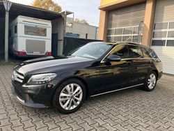Schwarz Gebraucht 2019 Mercedes C220 Avantgarde Kombi | 13.990 €