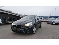 Schwarz Gebraucht 2016 BMW 218 Active Tourer Advantage Van / Kleinbus | 9.900 € (Superpreis)