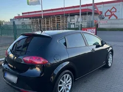 Schwarz Gebraucht 2012 Seat Leon Limousine | 3.999 € (Fairer Preis)
