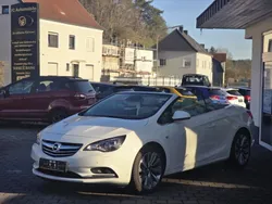 Weiß Gebraucht 2018 Opel Cascada Ultimate Cabrio | 11.900 € (Fairer Preis)