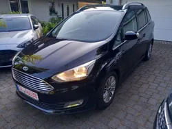 Schwarz Gebraucht 2016 Ford Grand C-Max Titanium Van / Kleinbus | 8.800 € (Fairer Preis)