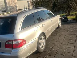 Silber Gebraucht 2004 Mercedes E220 Kombi | 1.600 € (Superpreis)
