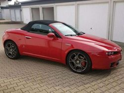 Rot Gebraucht 2010 Alfa Romeo Spider Cabrio | 16.000 €