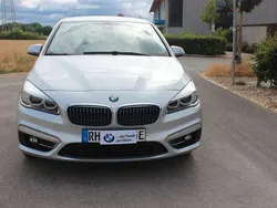 Silber Gebraucht 2017 BMW 225 Active Tourer Luxury Line Van / Kleinbus | 13.800 € (Fairer Preis)