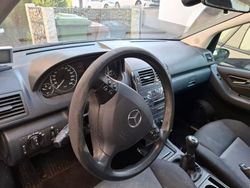 Blau Gebraucht 2004 Mercedes A150 Classic Van / Kleinbus | 2.500 € (Fairer Preis)