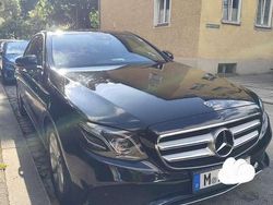 Schwarz Gebraucht 2017 Mercedes 200 Avantgarde Limousine | 24.900 €