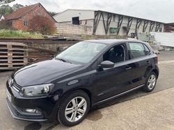 Schwarz Gebraucht 2014 VW Polo Comfortline Kleinwagen | 5.900 € (Fairer Preis)