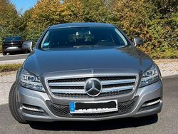 Grau Gebraucht 2014 Mercedes CLS350 Shooting Brake Kombi | 20.500 € (Etwas zu teuer)
