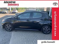 Schwarz Gebraucht 2020 Toyota Yaris Hybrid Club Kleinwagen | 19.990 € (Etwas zu teuer)