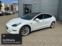 Weiß Gebraucht 2020 Tesla Model 3 Long Range AWD Limousine | 27.200 € (Fairer Preis)