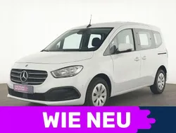 Weiß Gebraucht 2023 Mercedes T180 Van / Kleinbus | 26.886 € (Guter Preis)