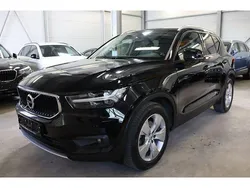 Black solid "stone" / solid Gebraucht 2019 Volvo XC40 SUV | 21.900 € (Etwas zu teuer)