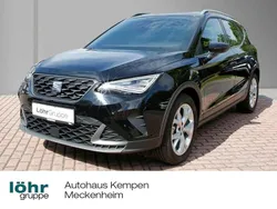 Mitternachtsschwarz Gebraucht 2024 Seat Arona FR SUV | 22.440 € (Fairer Preis)