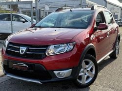 Rot Gebraucht 2016 Dacia Sandero Prestige SUV | 8.990 € (Fairer Preis)