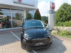 Schwarz Gebraucht 2022 Fiat 500e Icon | 16.950 € (Guter Preis)