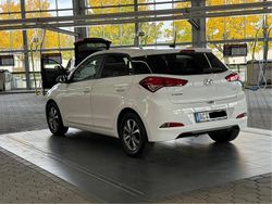 Weiß Gebraucht 2018 Hyundai i20 Passion Kleinwagen | 10.995 € (Fairer Preis)